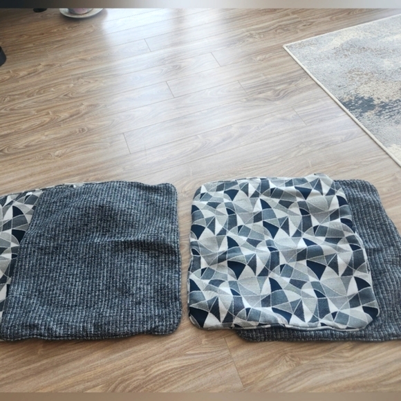 NWOT Throw Pillow Covers, 20x20, set of 4 - Picture 2 of 3